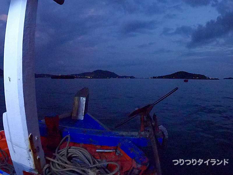 夜明け シーチャン島