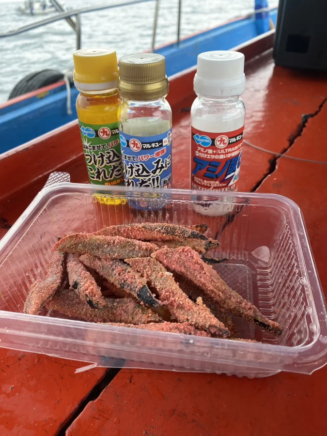 タチウオ釣り用エサと添加剤