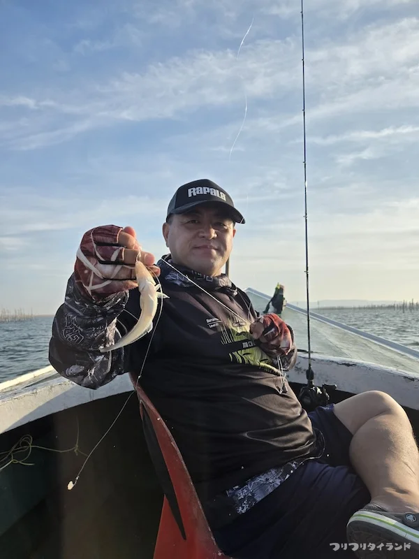 バーンサーイ沖のキス