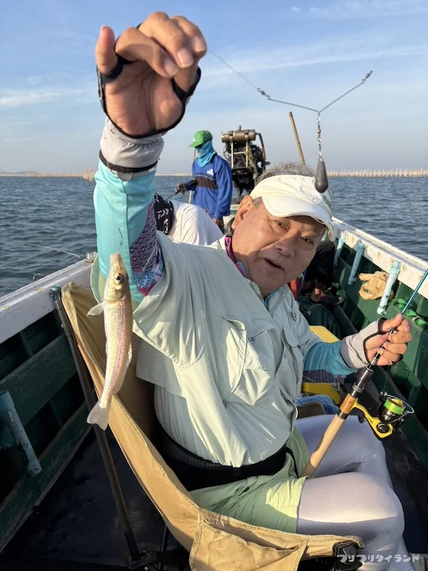 チョンブリの船キス釣り