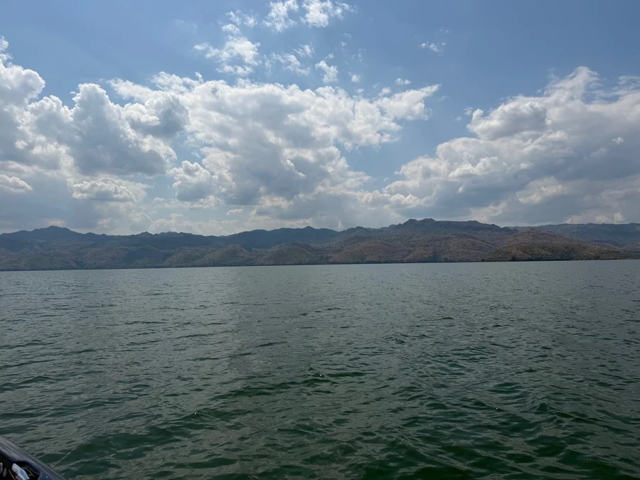 シーナカリンダム湖